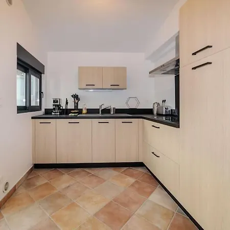 Et Volcans - Grand Proche Centre-ville Pour 24 Personnes Сasa de vacaciones *