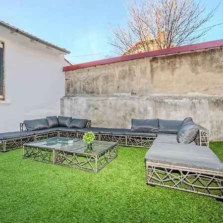 Et Volcans - Grand Proche Centre-ville Pour 24 Personnes Сasa de vacaciones