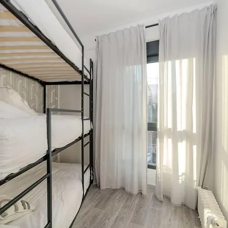 Hébergement de vacances Et Volcans - Grand Proche Centre-ville Pour 24 Personnes