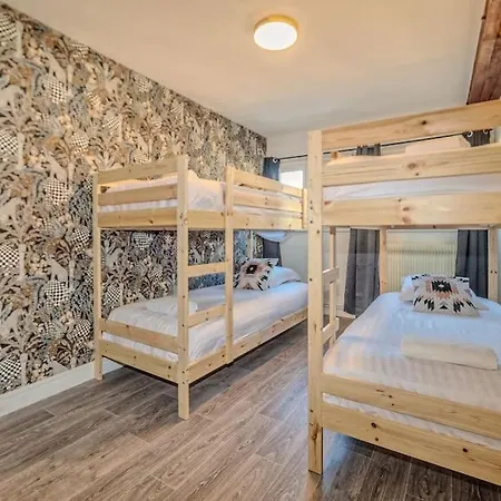 Et Volcans - Grand Proche Centre-ville Pour 24 Personnes