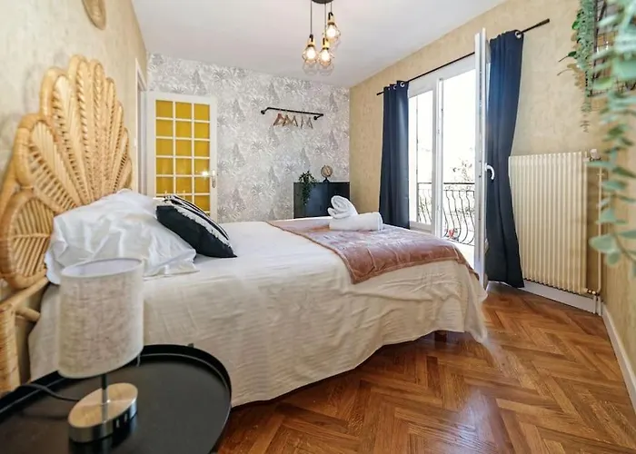 Hébergement de vacances Et Volcans - Grand Proche Centre-ville Pour 24 Personnes