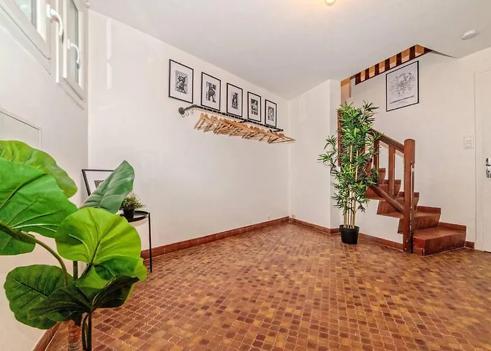 Et Volcans - Grand Proche Centre-ville Pour 24 Personnes Hébergement de vacances